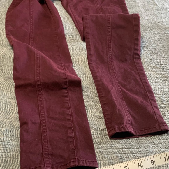 3/$30 American Eagle Outfitters Burgundy High Rise Jeggings Skinny Fit - Picture 10 of 14
